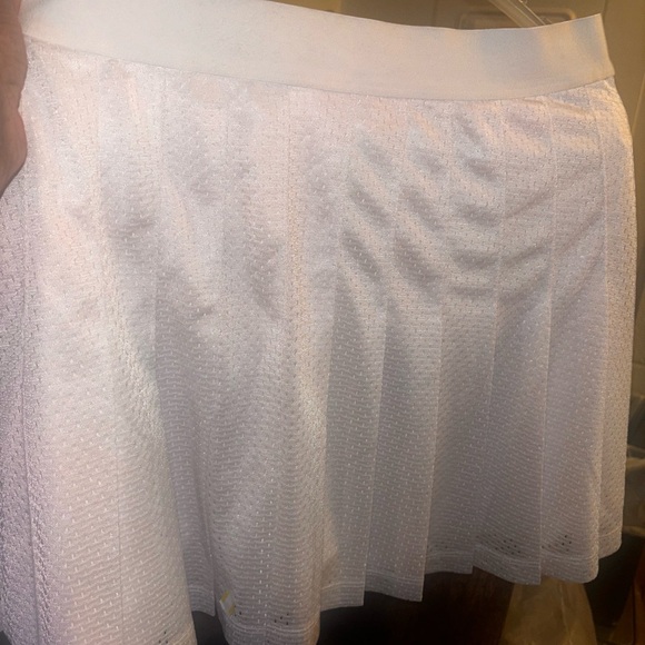 Pink Victoria Secret White Mini Scort. XL. Elas Waist. See ways to wear - Picture 3 of 9